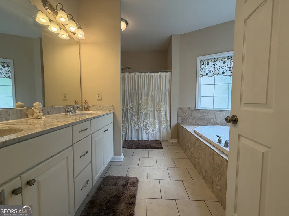 414 Parklane DR Dexter, GA 31019