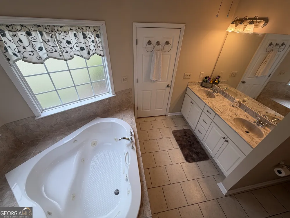 414 Parklane DR Dexter, GA 31019