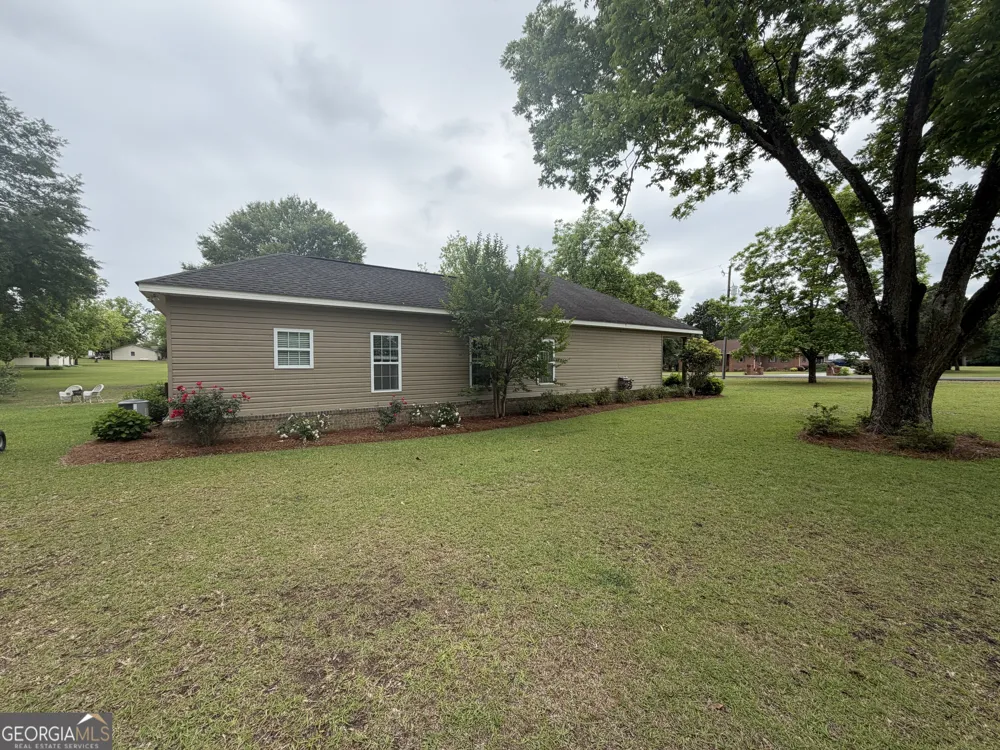 414 Parklane DR Dexter, GA 31019