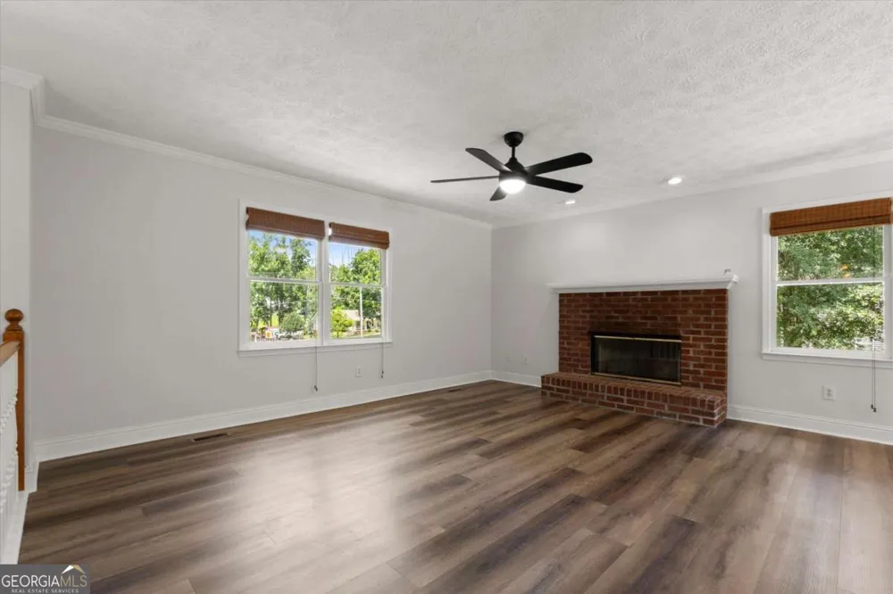 265 Sycamore DR Canton, GA 30115