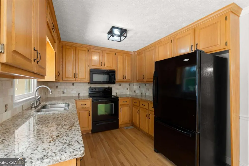 265 Sycamore DR Canton, GA 30115