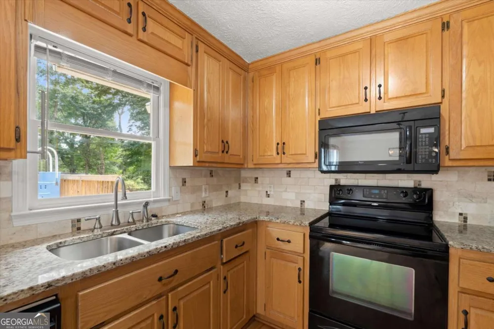 265 Sycamore DR Canton, GA 30115