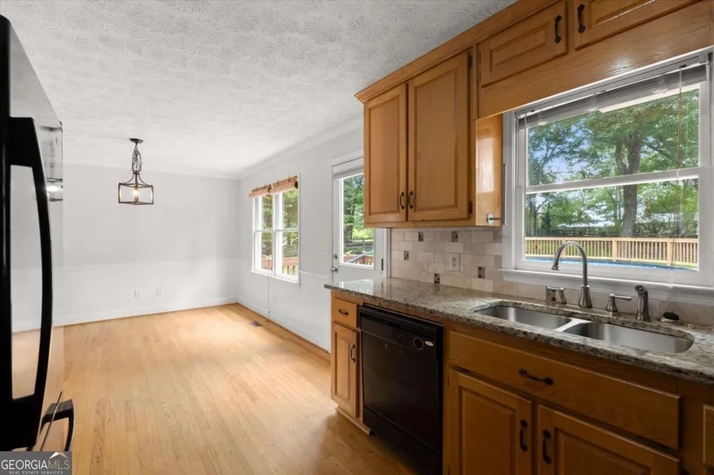 265 Sycamore DR Canton, GA 30115