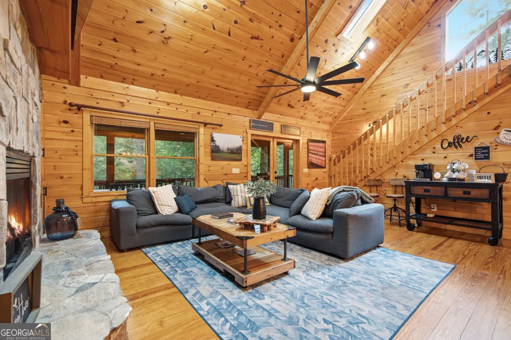 464 Whispering Pine LN Cherry Log, GA 30522