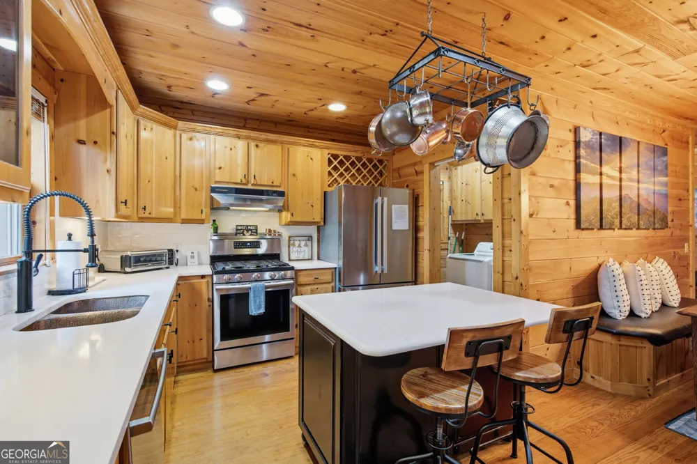 464 Whispering Pine LN Cherry Log, GA 30522