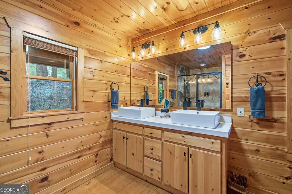 464 Whispering Pine LN Cherry Log, GA 30522