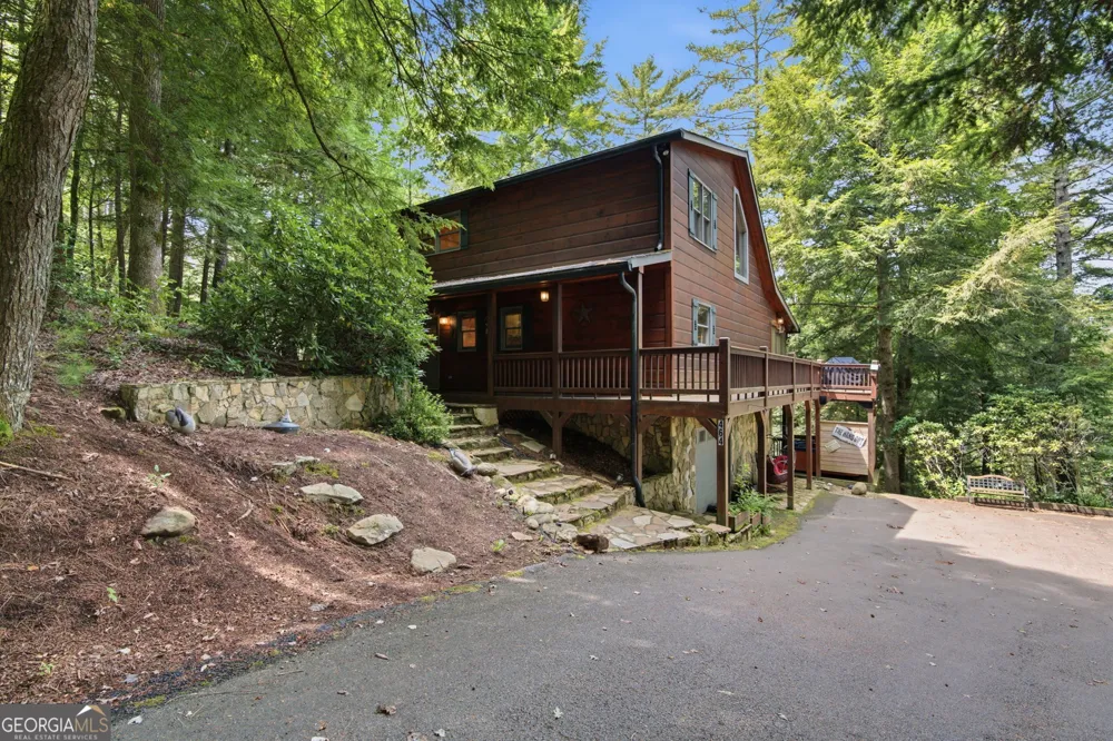 464 Whispering Pine LN Cherry Log, GA 30522