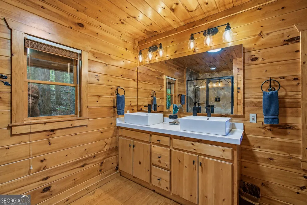 464 Whispering Pine LN Cherry Log, GA 30522