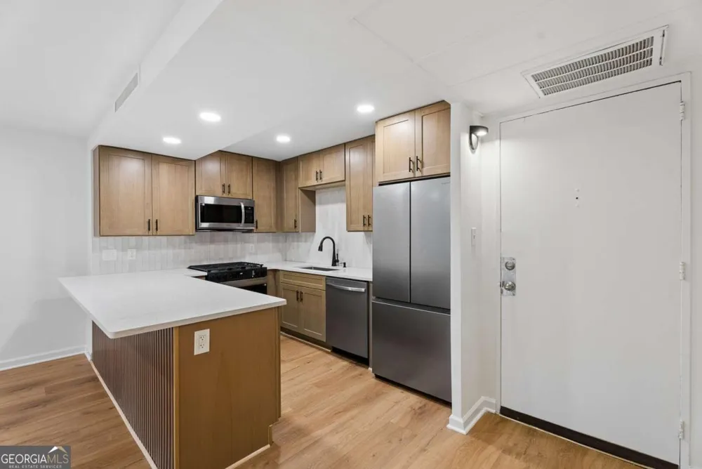 2965 Pharr Court South NW Atlanta, GA 30305