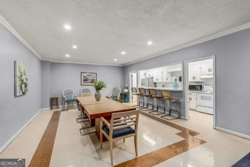 2965 Pharr Court South NW Atlanta, GA 30305