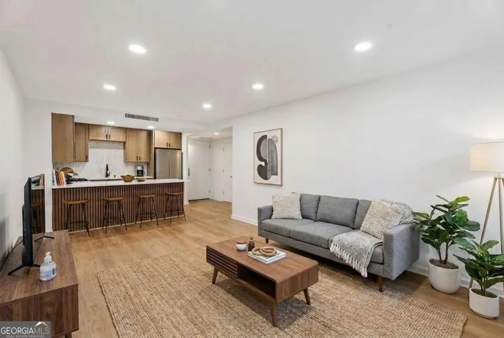 2965 Pharr Court South NW Atlanta, GA 30305