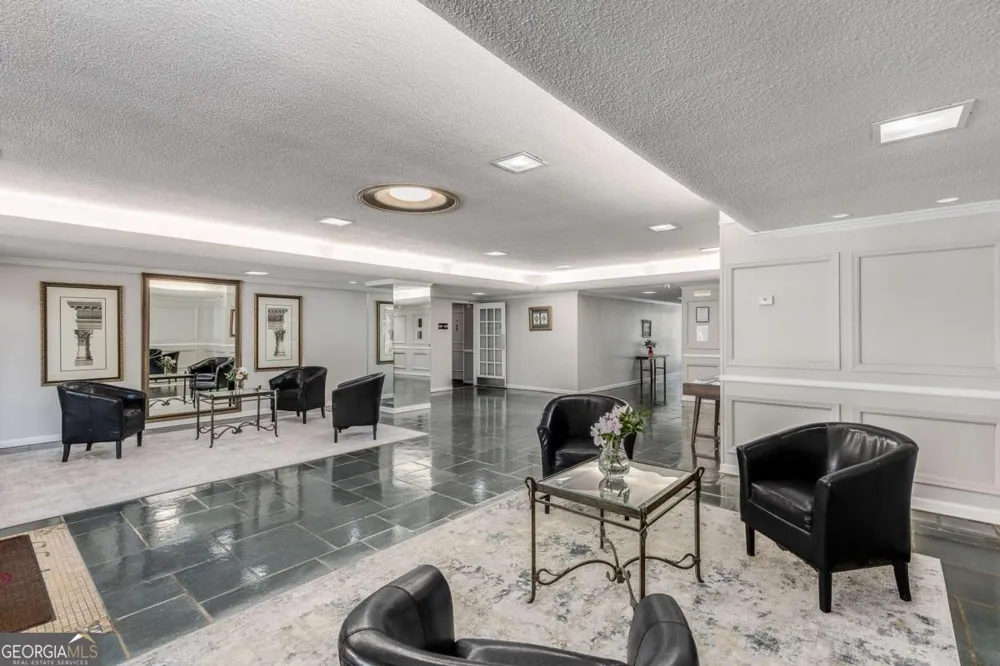 2965 Pharr Court South NW Atlanta, GA 30305