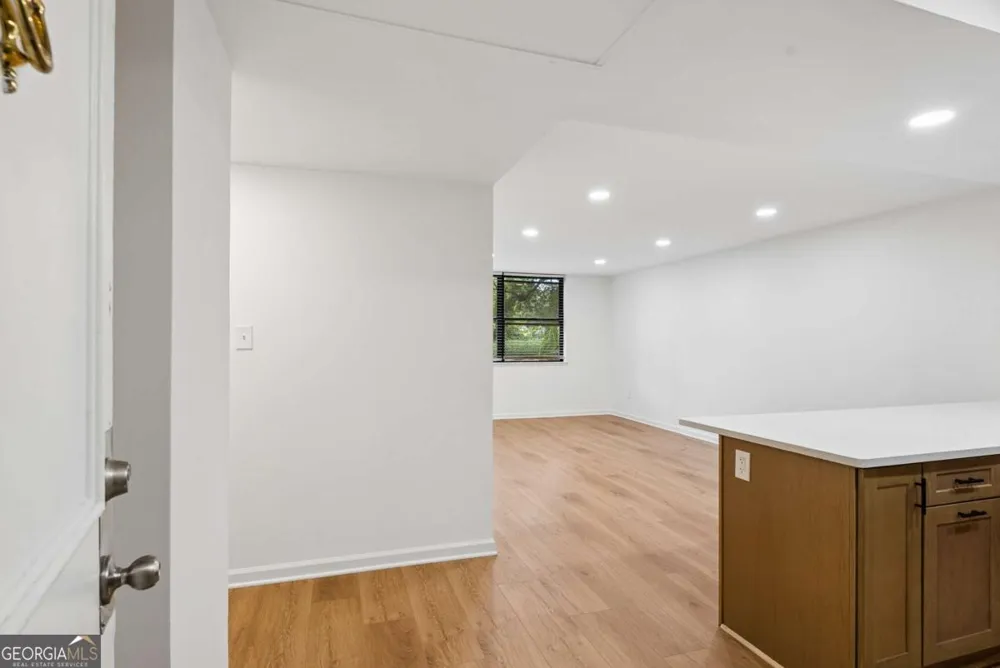 2965 Pharr Court South NW Atlanta, GA 30305