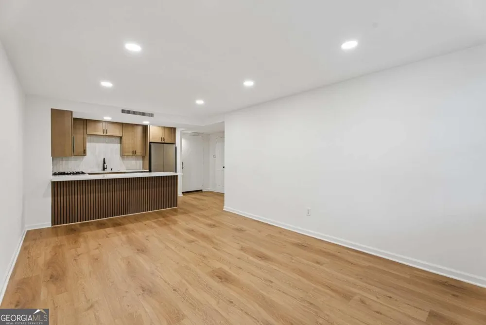 2965 Pharr Court South NW Atlanta, GA 30305