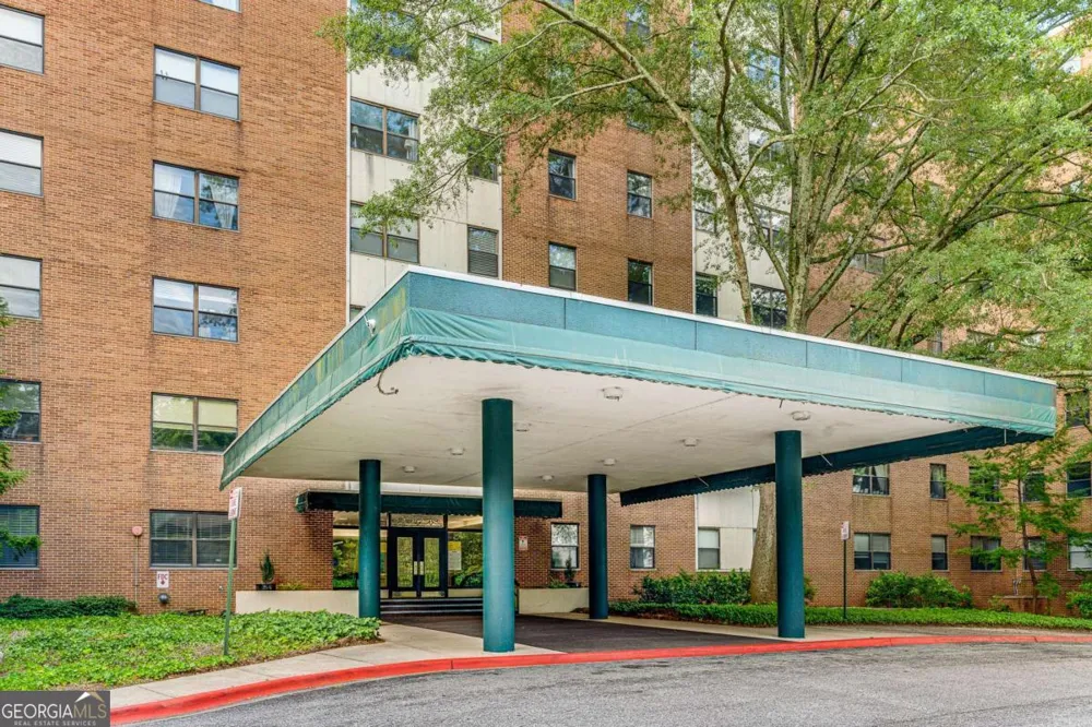 2965 Pharr Court South NW Atlanta, GA 30305