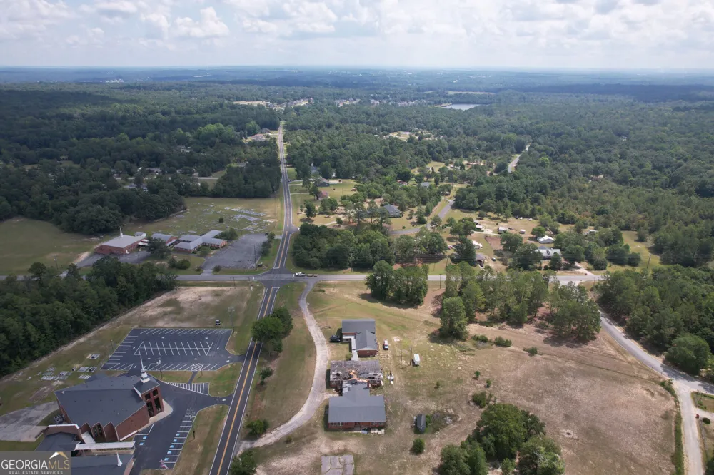 7498 Bethel Church RD Lizella, GA 31052