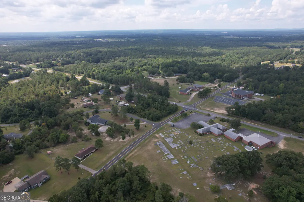 7498 Bethel Church RD Lizella, GA 31052