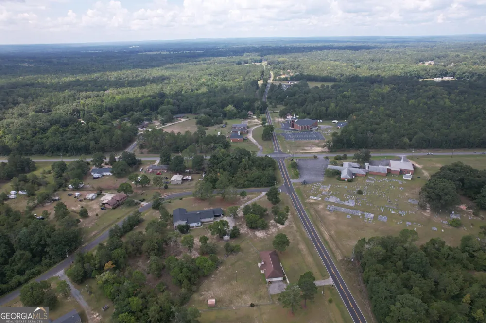 7498 Bethel Church RD Lizella, GA 31052