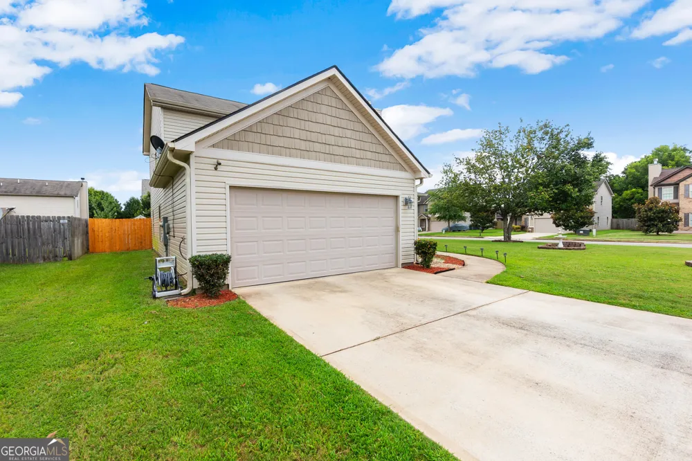 610 Regatta DR Byron, GA 31008