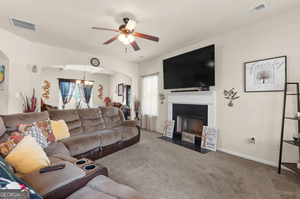 610 Regatta DR Byron, GA 31008