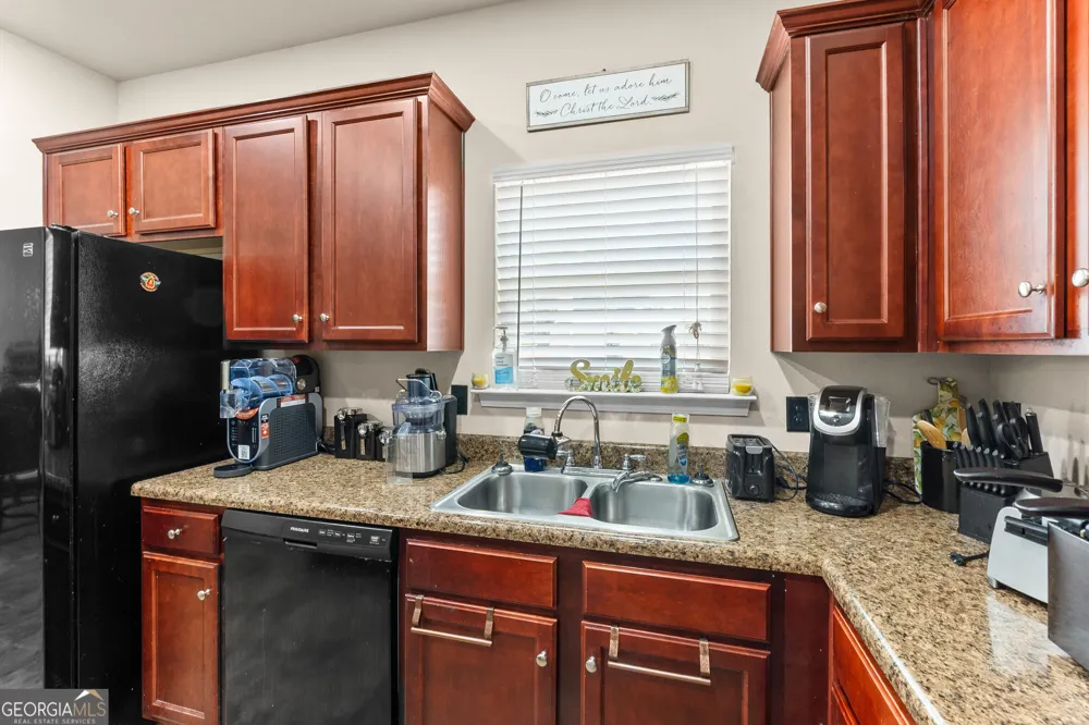 610 Regatta DR Byron, GA 31008