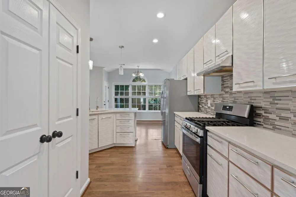 1010 Burycove LN Lawrenceville, GA 30043