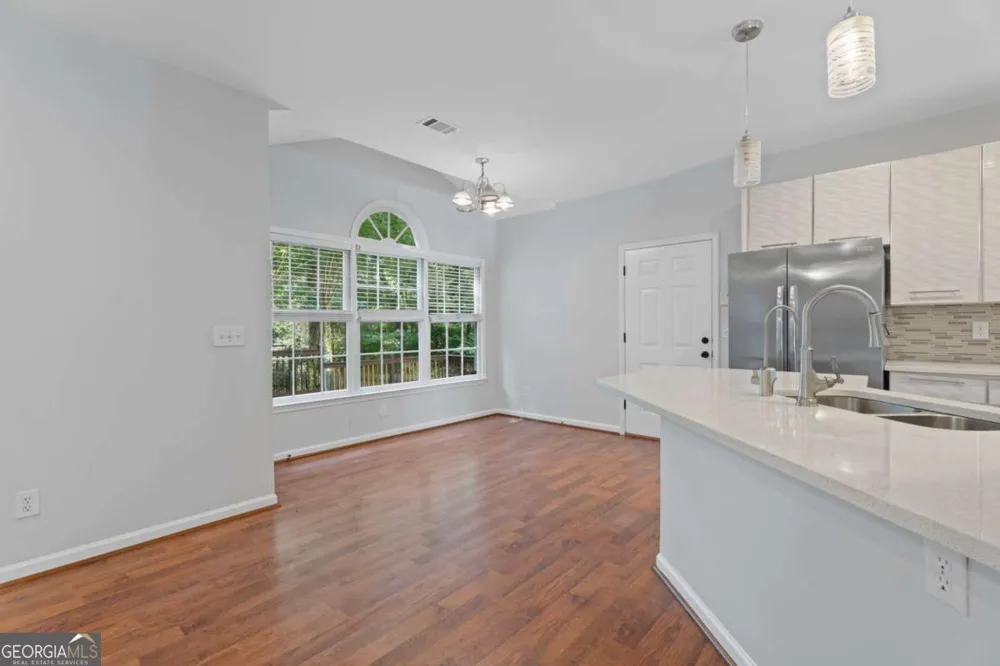 1010 Burycove LN Lawrenceville, GA 30043