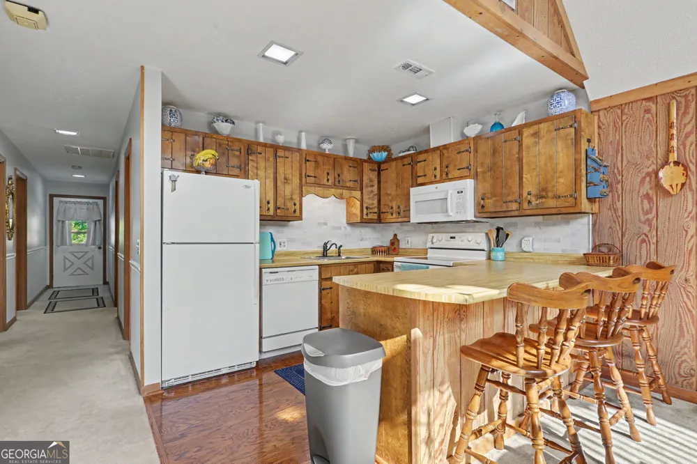 70 Spy Glass CIR Dillard, GA 30537
