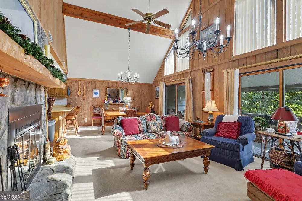 70 Spy Glass CIR Dillard, GA 30537