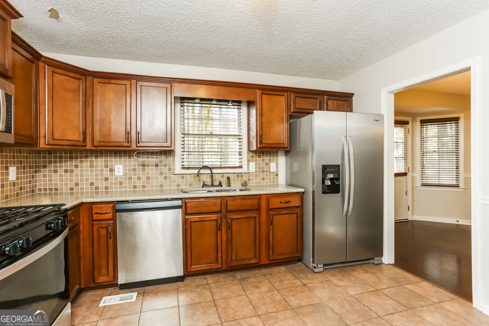 654 Ladora DR Dallas, GA 30157
