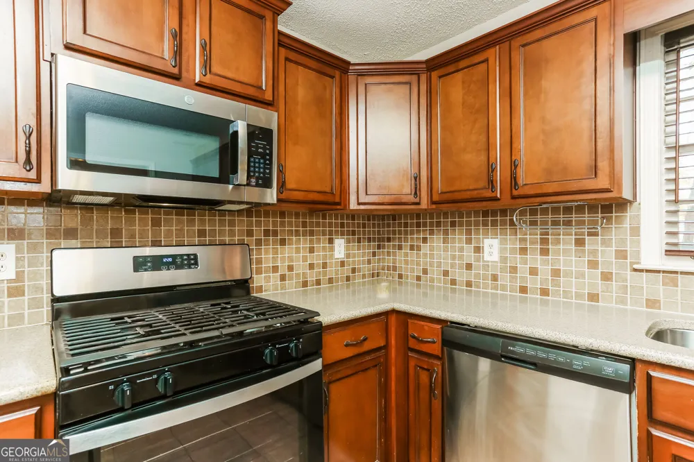 654 Ladora DR Dallas, GA 30157