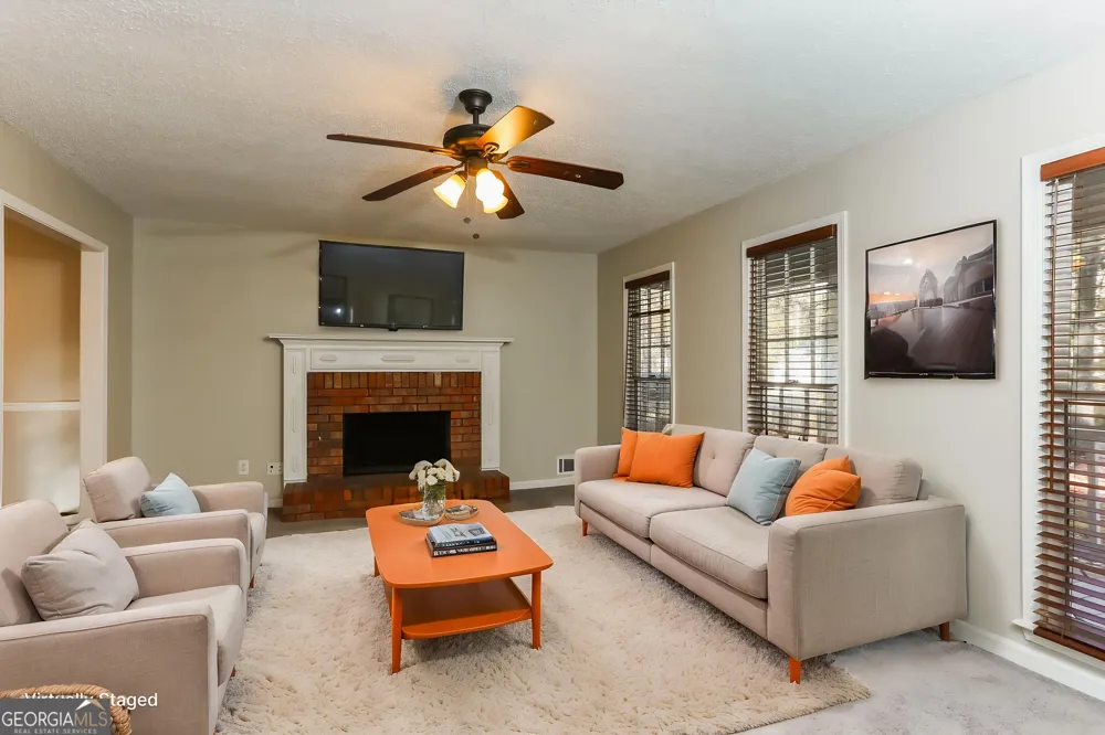 654 Ladora DR Dallas, GA 30157