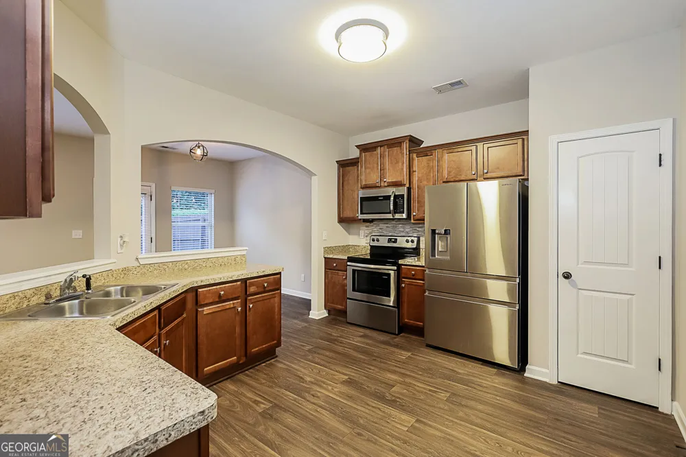 217 Magnaview DR McDonough, GA 30253