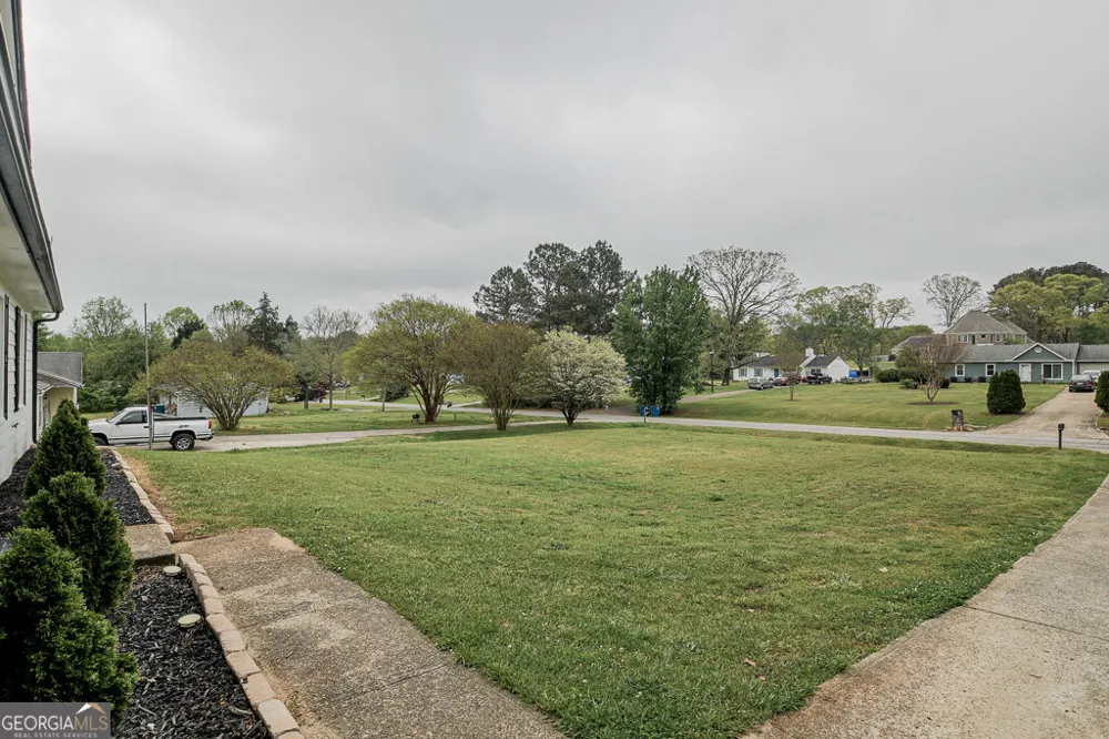356 Meadow Trace DR Auburn, GA 30011