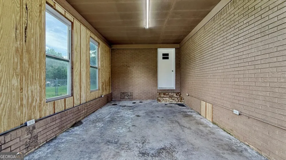 552 Everett Springs RD SW Calhoun, GA 30701