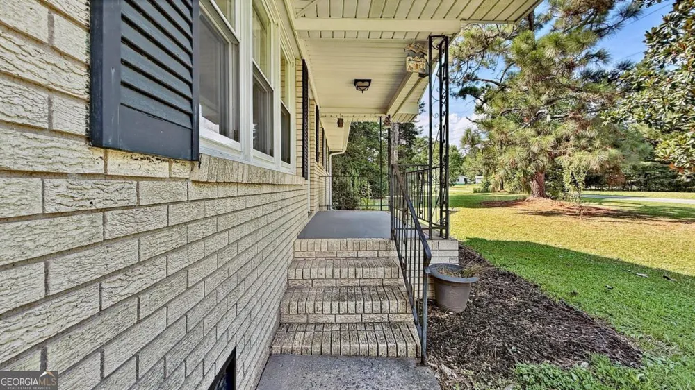 552 Everett Springs RD SW Calhoun, GA 30701