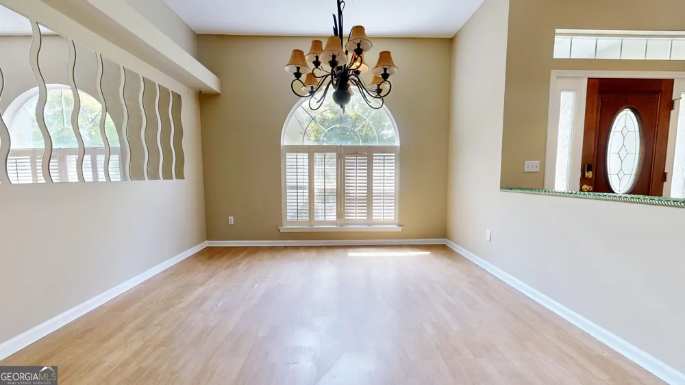 3473 Robin RDG Waycross, GA 31503