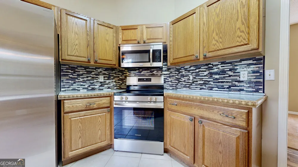 3473 Robin RDG Waycross, GA 31503