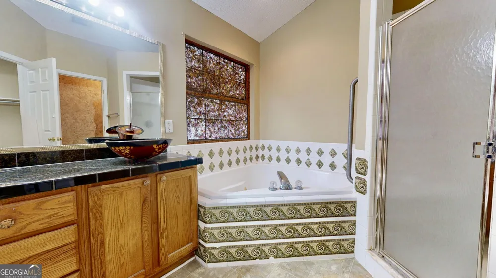 3473 Robin RDG Waycross, GA 31503