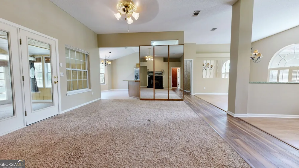 3473 Robin RDG Waycross, GA 31503
