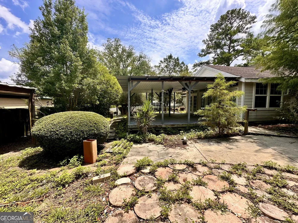 3473 Robin RDG Waycross, GA 31503