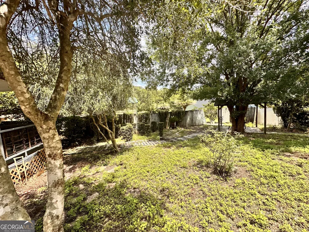 3473 Robin RDG Waycross, GA 31503