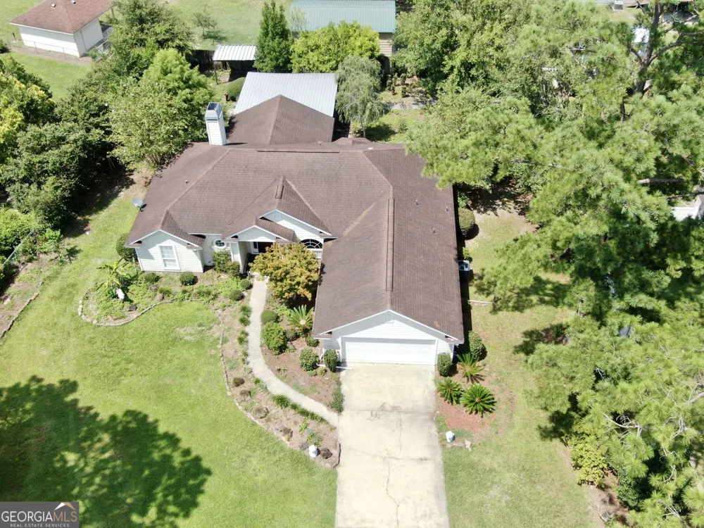 3473 Robin RDG Waycross, GA 31503