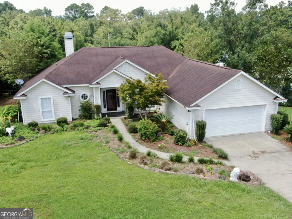 3473 Robin RDG Waycross, GA 31503