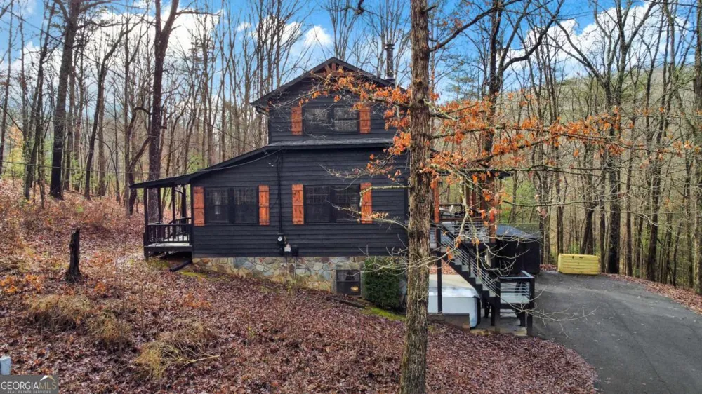 136 Fox Run DR Blue Ridge, GA 30513
