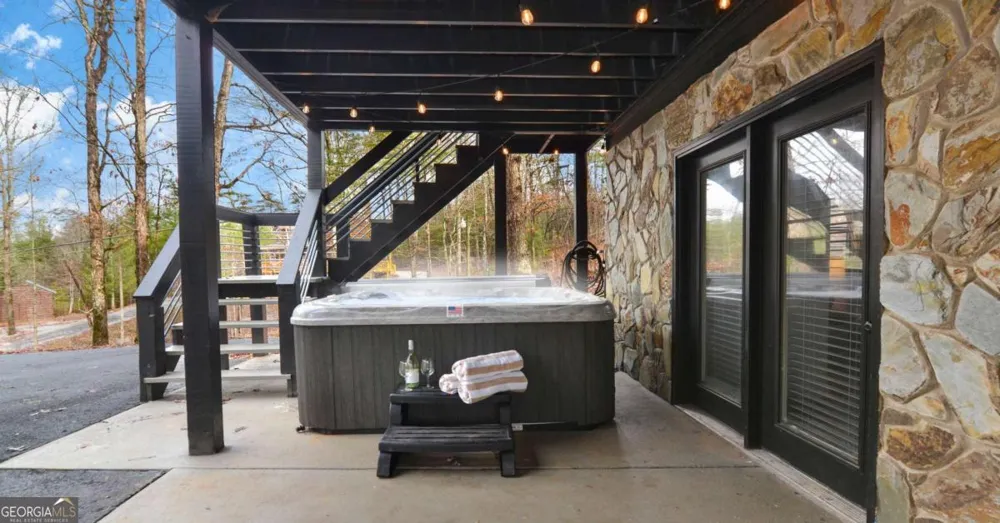 136 Fox Run DR Blue Ridge, GA 30513