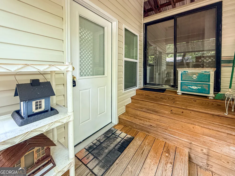 152 Canyon PASS Cleveland, GA 30528