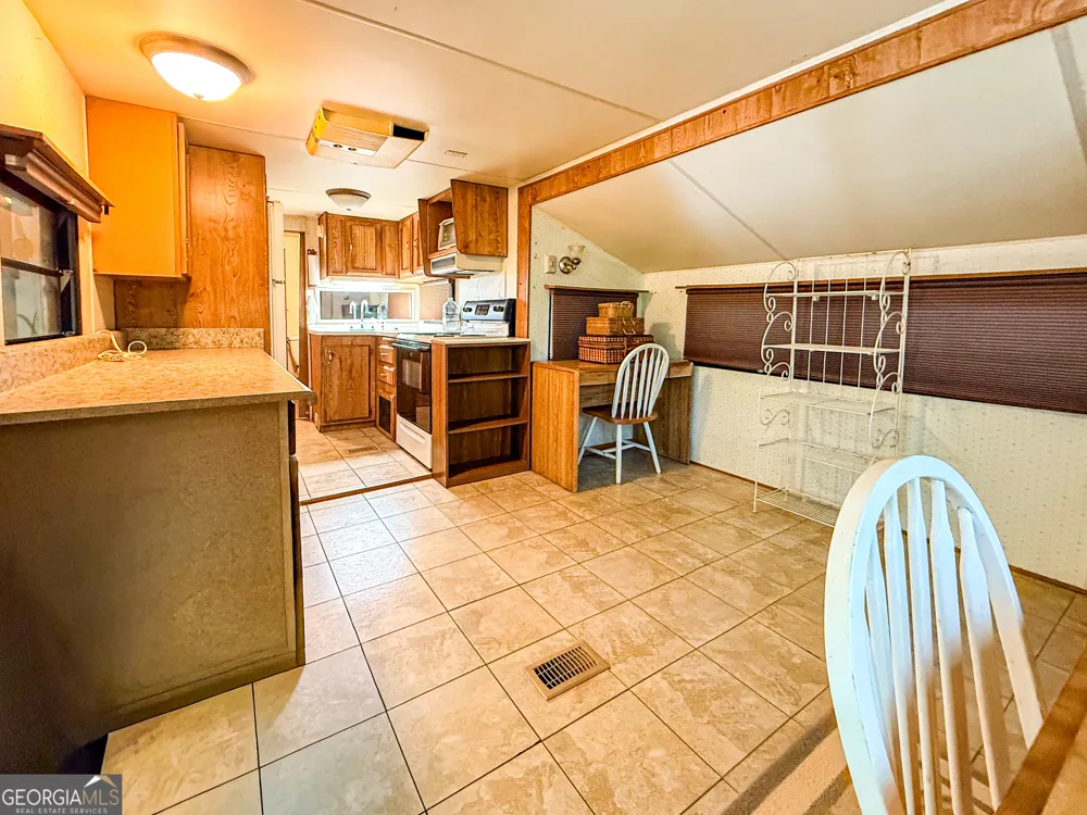152 Canyon PASS Cleveland, GA 30528