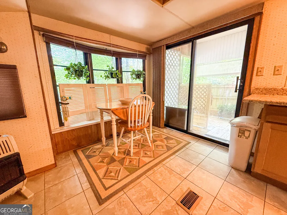 152 Canyon PASS Cleveland, GA 30528