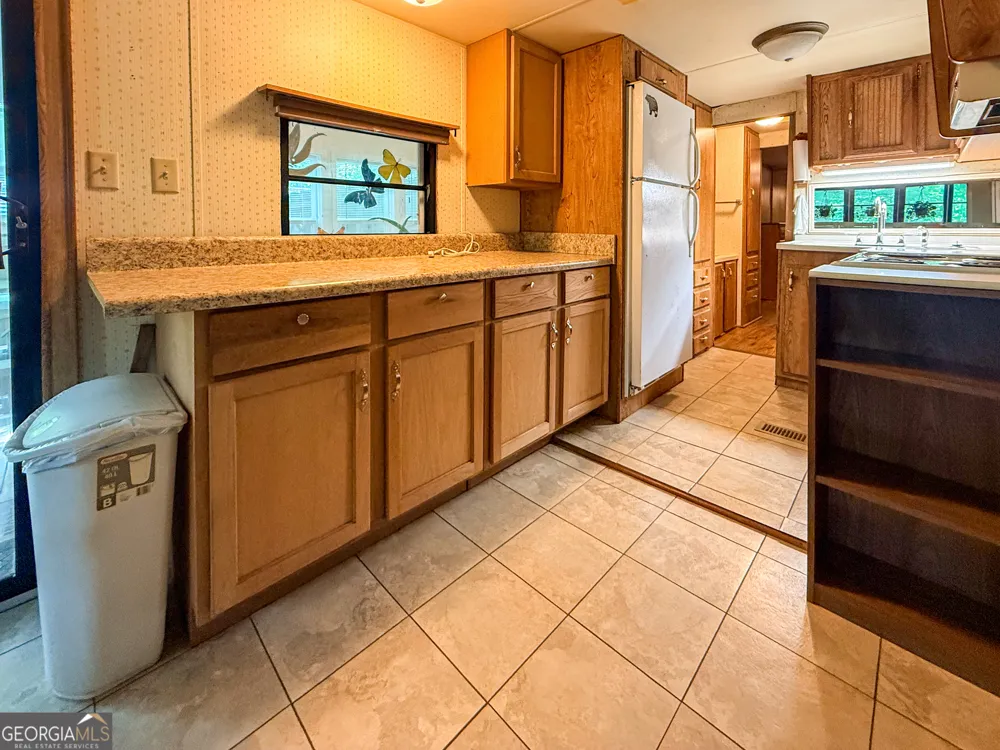 152 Canyon PASS Cleveland, GA 30528